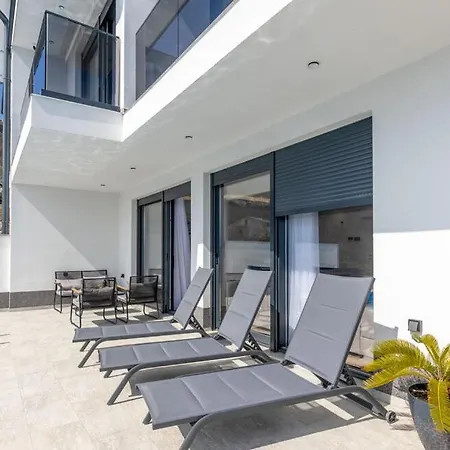 Agata Apartment *